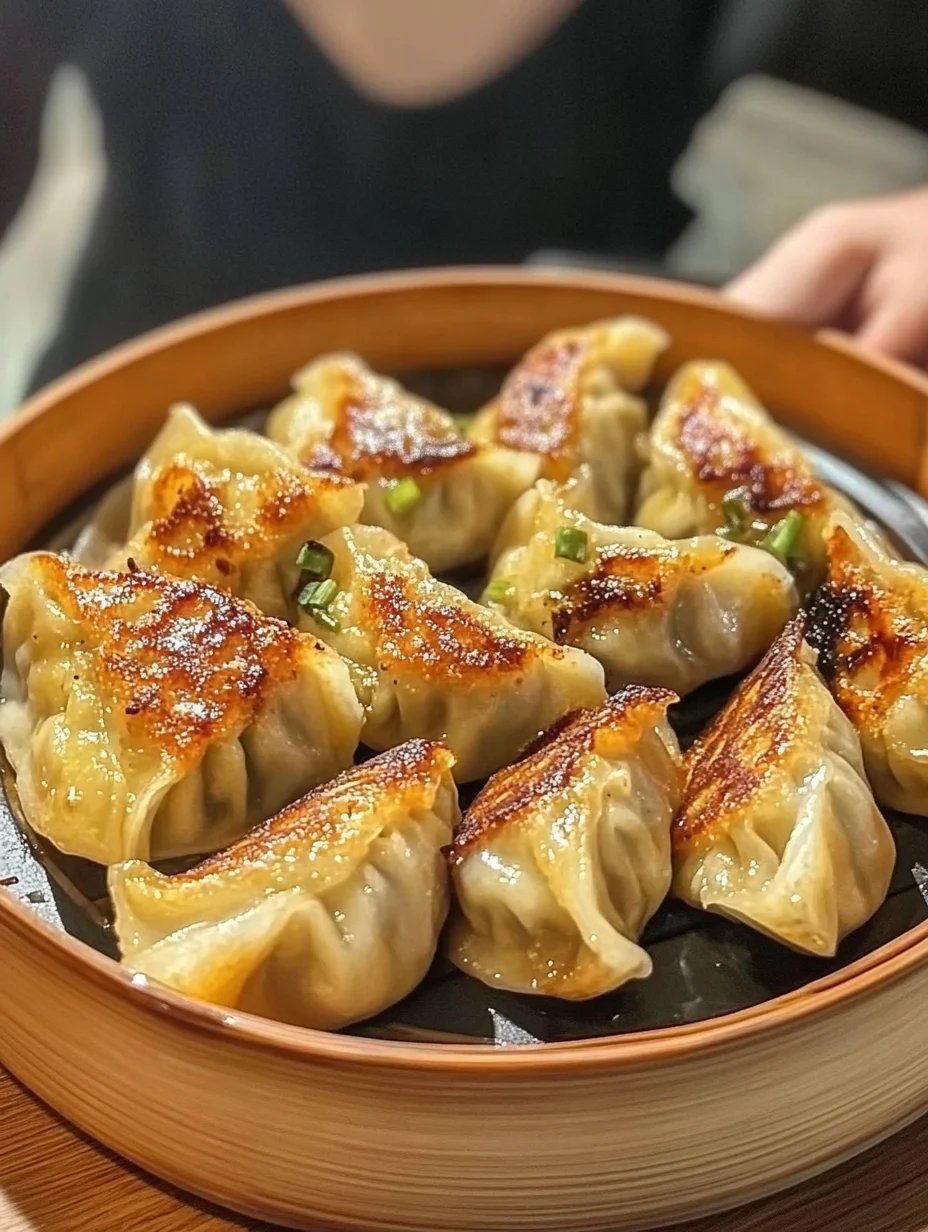 Delicious Dumplings Recipes: From Steamed to Pan-Fried!